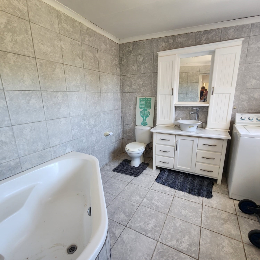 3 Bedroom Property for Sale in Stilbaai Oos Western Cape